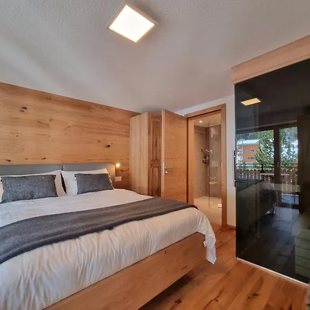 Riverside 2nd Floor North * Saas-Fee